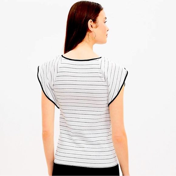 NWT Striped Flutter Sleeve V-Neck Top - Picture 2 of 6